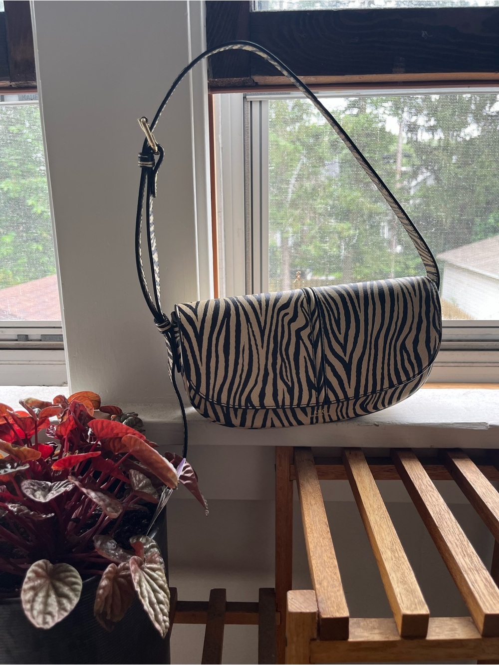 APC Zebra Print East West Shoulder Bag - Black & White